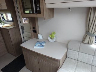 /photos/8732/19fb0550-c5a3-1c34-1d3c-ecfaaba11bf8_i320x240.jpg