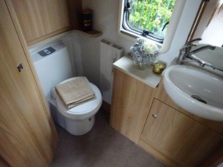 /photos/8732/2cf19dab-aca6-b3db-daa2-84f342f62e06_i320x240.jpg