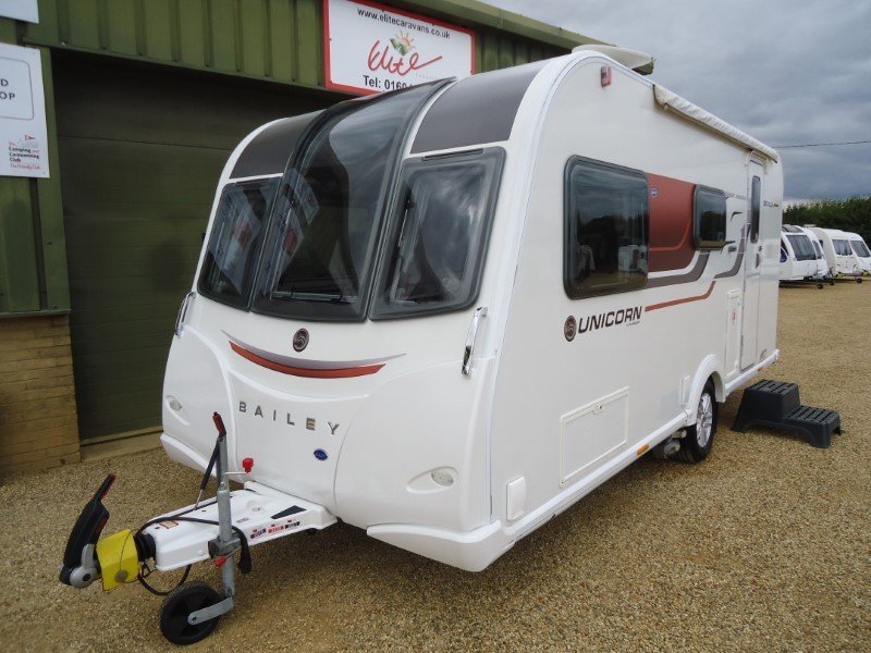 Used Beige Caravans for sale in Northampton, Northamptonshire Elite