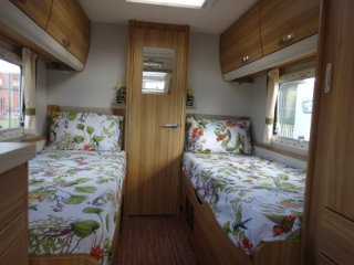 /photos/8732/aa4a2816-58eb-f682-1b3f-e1392ce4ef91_i320x240.jpg