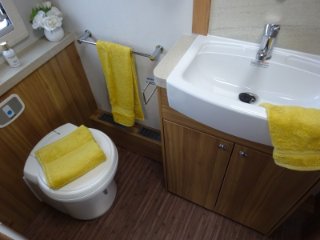 /photos/8732/b9503ec2-2cfa-ab45-fdfe-33a3bfd1c2cb_i320x240.jpg