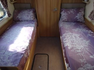 /photos/8732/d659e643-cf5d-8795-f789-a0ee25fc3c59_i320x240.jpg
