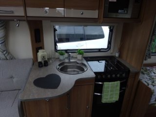 /photos/8732/da4292f5-d27a-8c08-985c-6c521dd1df9c_i320x240.jpg