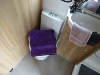 /photos/8732/dba784c4-e0d6-32af-54b9-b2ad58c9b30f_i320x240.jpg